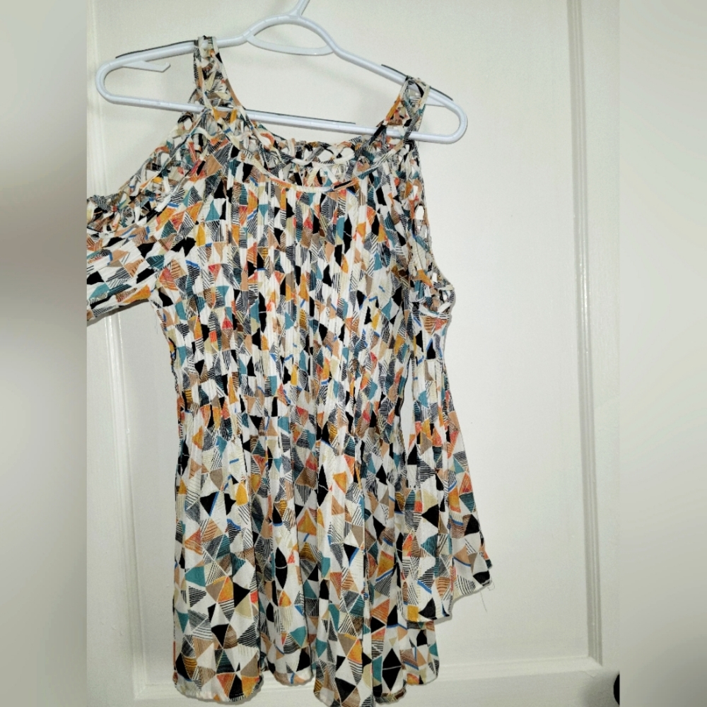 SPENCE cold shoulder shirt
